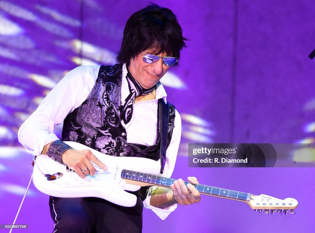 Jeff Beck, Paul Rodgers and Ann Wilson In Concert - Atlanta, GA