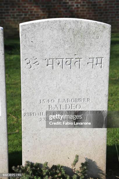 indian labourer ww1 - ieper stock pictures, royalty-free photos & images