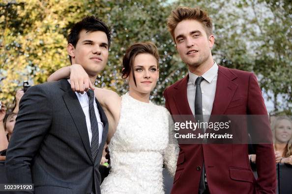Actor Taylor Lautner, actress Kristen Stewart and actor Robert...  Fotografía de noticias - Getty Images