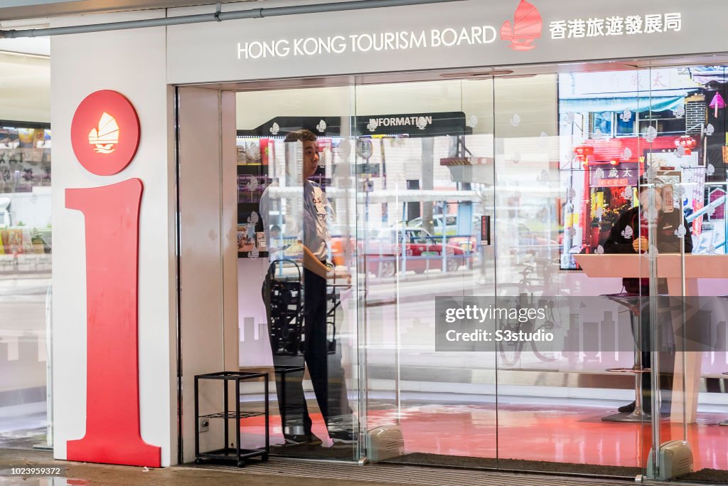 Hong Kong Features 2018