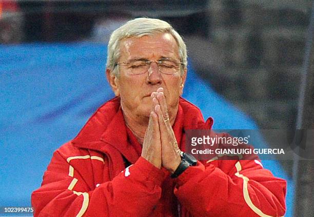 Italy's coach Marcello Lippi gestures during their Group F first round 2010 World Cup football match on June 24, 2010 at Ellis Park stadium in...