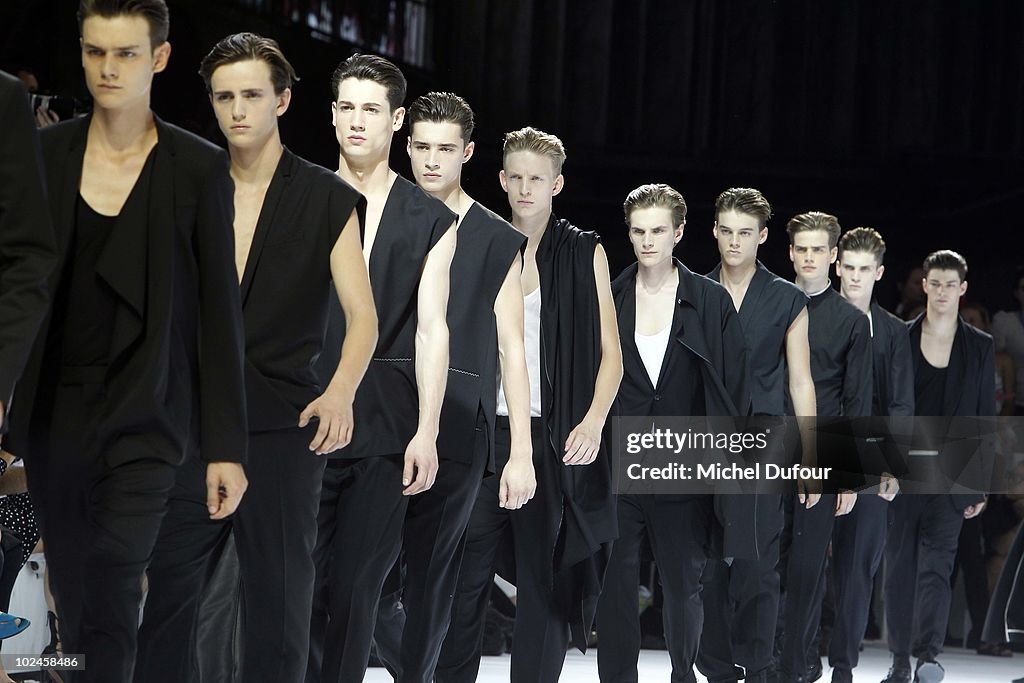 Dior Homme: Paris Fashion Week Menswear S/S 2011