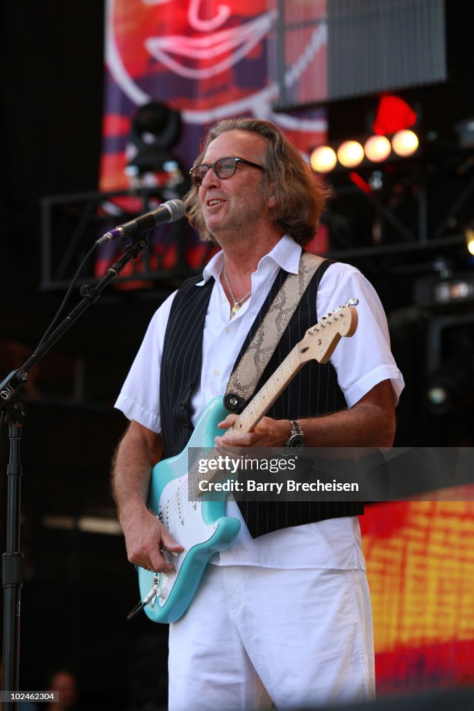 Eric Clapton's Crossroads Guitar Festival 2010 - Show