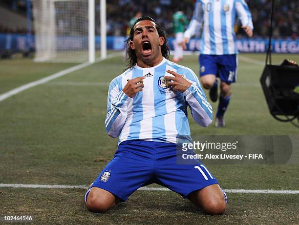 Carlos Tevez of Argentina celebrates scoring during the 2010 FIFA World Cup South Africa Round of Sixteen match between Argentina and Mexico at...