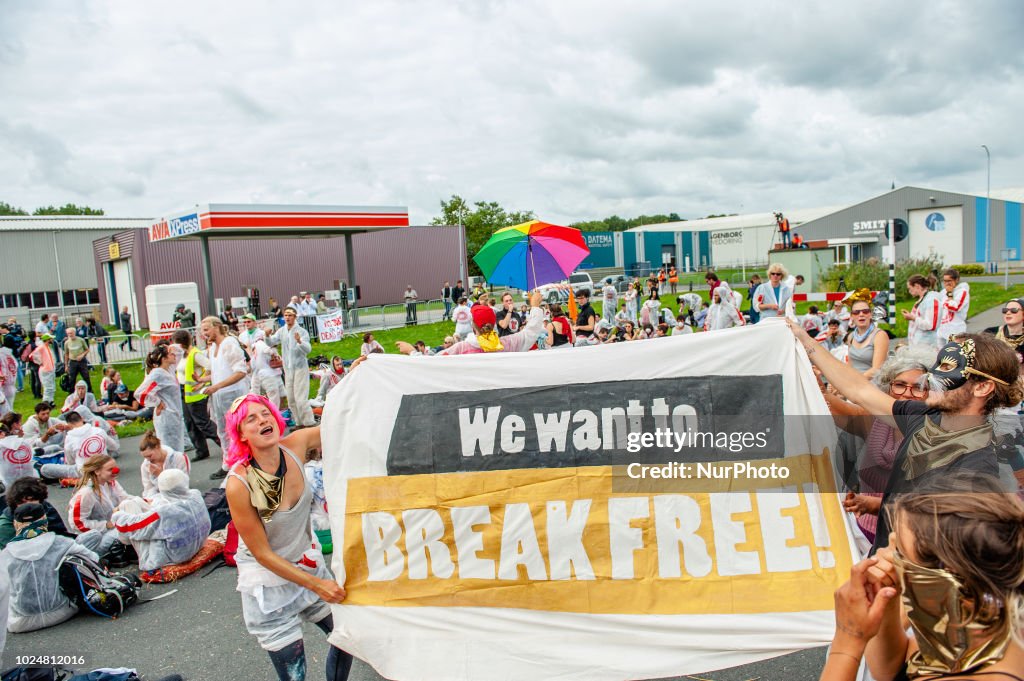 Code Rood Location The movement 'Code Rood' organized a civil disobedience action... News ...