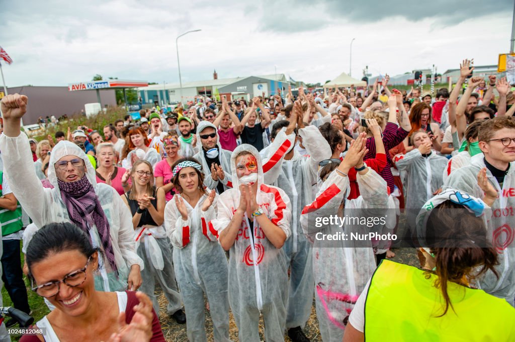 Code Rood Location The movement 'Code Rood' organized a civil disobedience action... News ...