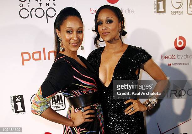 Actors Tamera Mowry & Tia Mowry arrive at the 4th annual "Creme of the Crop" post BET Awards dinner celebration at Mr Chow on June 27, 2010 in...