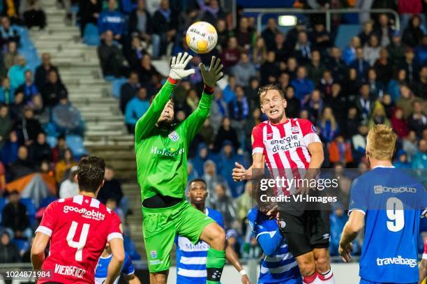 Nick Viergever of PSV, goalkeeper Mickey van der Hart of PEC Zwolle, Luuk de Jong of PSV, Mike van Duinen of PEC Zwolle during the Dutch Eredivisie...