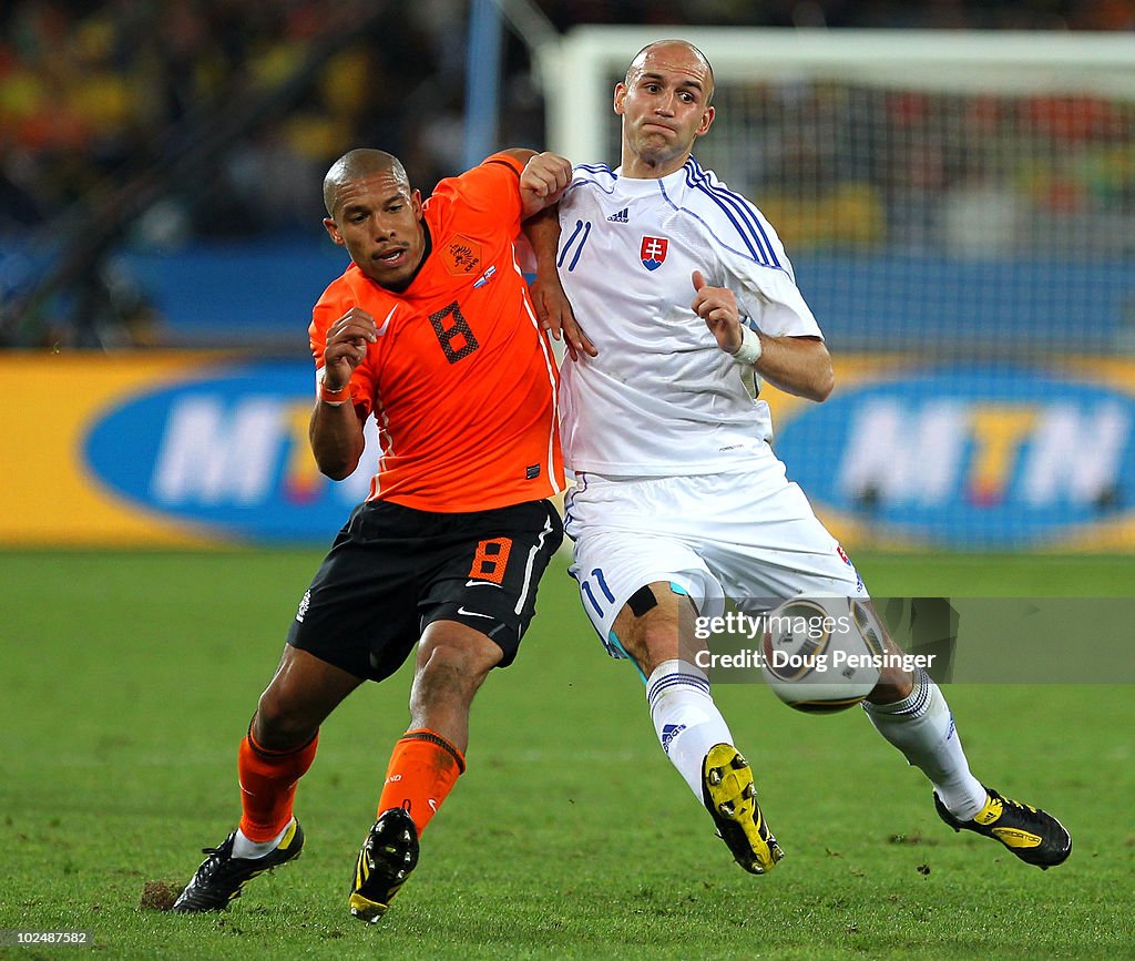 Netherlands v Slovakia: 2010 FIFA World Cup - Round of Sixteen