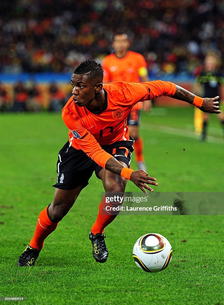 Netherlands v Slovakia: 2010 FIFA World Cup - Round of Sixteen