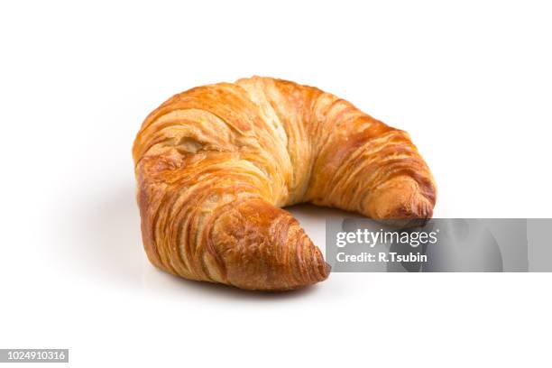 fresh croissant isolated on the white background - croissant photos et images de collection