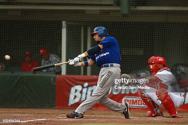 Efren Espinoza of Acereros de Monclova in action during a 2010 Liga Mexicana de Beisebol match against Diablos Rojos del Mexico at the Foro Sol...