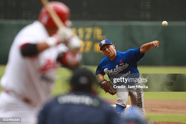 Marco Duarte of Acereros de Monclova in throws the ball during a 2010 Liga Mexicana de Beisebol match against Diablos Rojos del Mexico at the Foro...