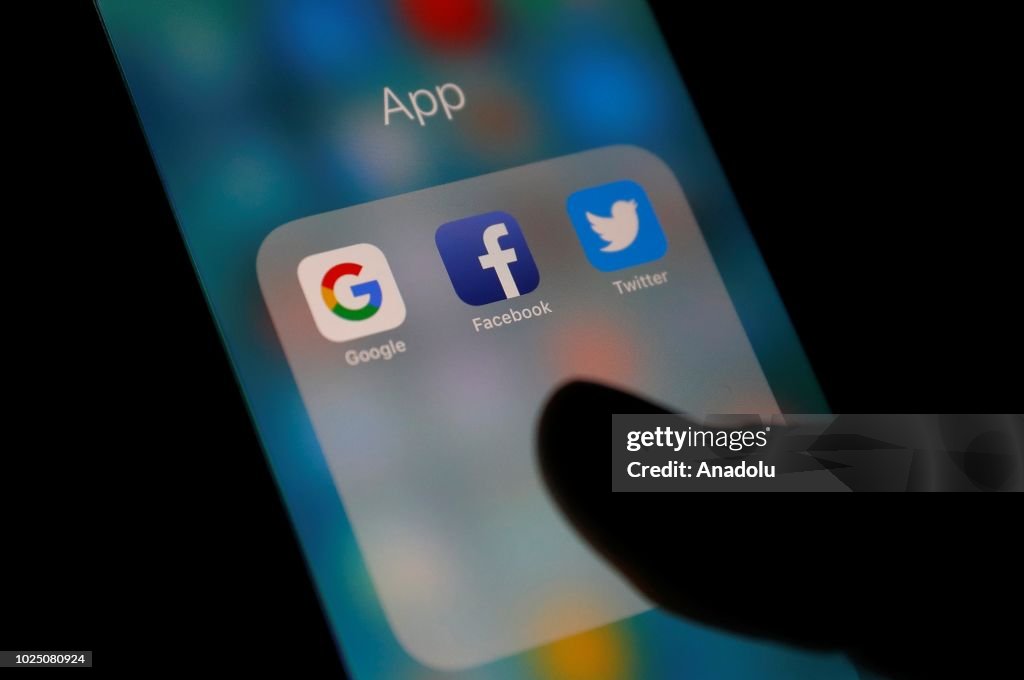 Google - Twitter - Facebook applications