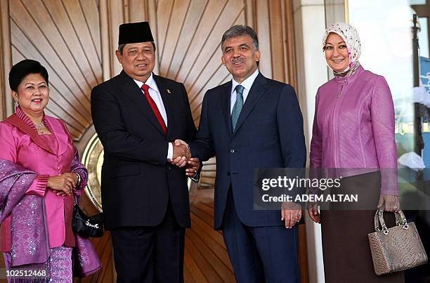 Indonesia's first lady Anni Yudhoyono , Indonesian President Susilo Bambang Yudhoyono and his Turkish counterpart Abdullah Gul , and Turkey's first...