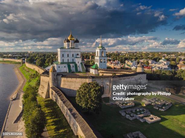 pskov city kremlin - pskov stock pictures, royalty-free photos & images