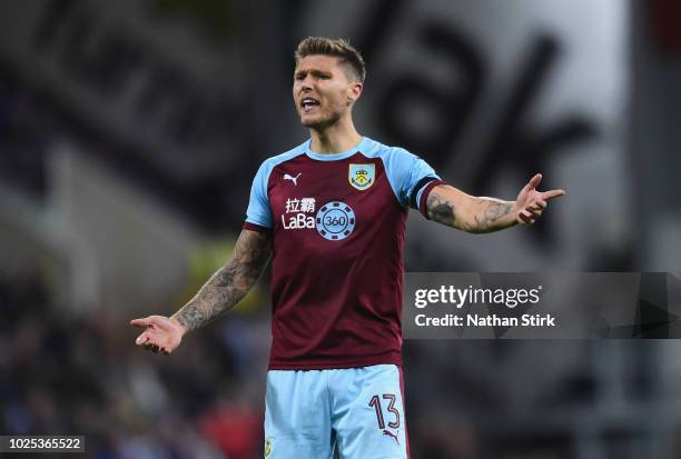 Jeff Hendrick of Burnley shows his frustration during the UEFA Europa League qualifing second leg play off match between Burnley and Olympiakos at...