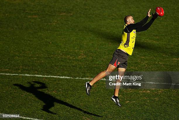 Rhyce Shaw marks during a Sydney Swans training session at the SCG on June 30, 2010 in Sydney, Australia.