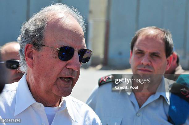 Middel East envoy, former U.S. Sen. George Mitchell , speaks at the Kerem Shalom crossing June 30, 2010 on the border of Israel and the gaza Strip....