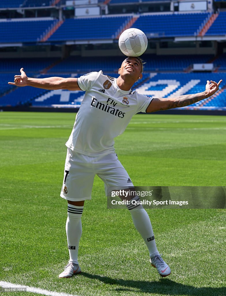 Real Madrid Unveil New Signing Mariano