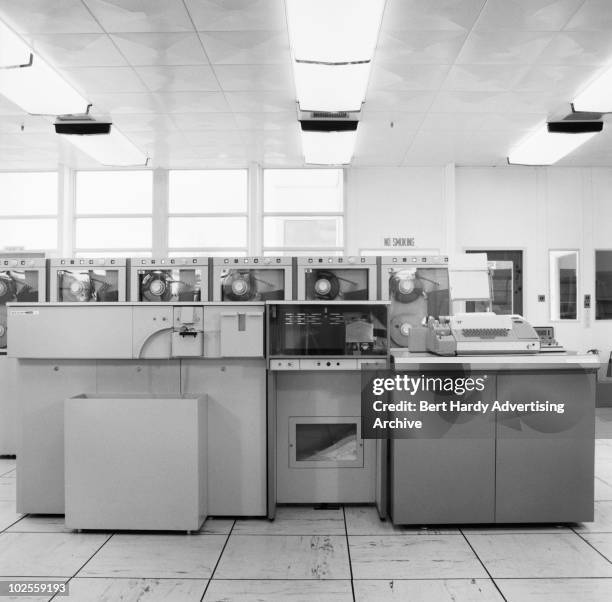 First Ncr Computer Old Computer Photos and Premium High Res Pictures - Getty Images
