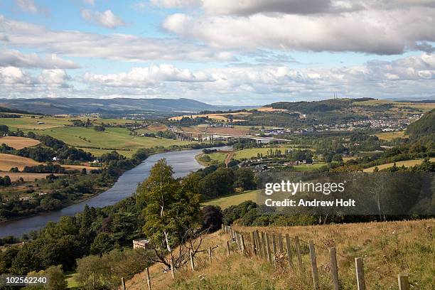 m90 motorway bridge - perth escócia imagens e fotografias de stock