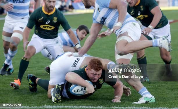 Steven Kitshoff of South Africa is tackled during a match between Argentina and South Africa as part of The Rugby Championship 2018 at Malvinas...