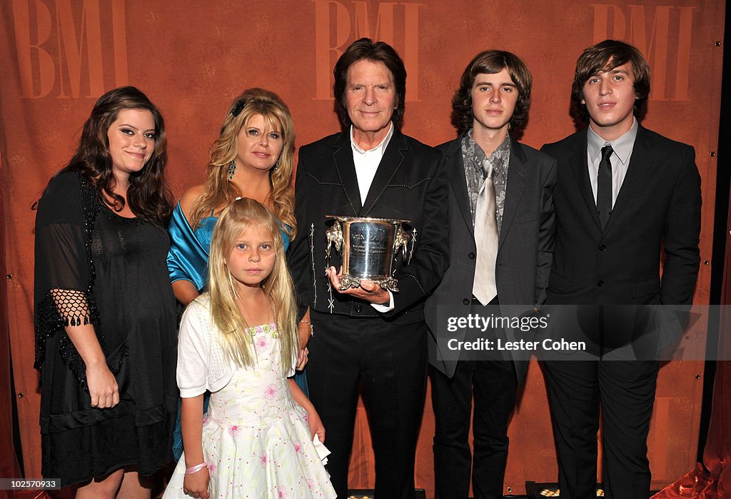 Musician John Fogerty , daughters Lyndsay Fogerty, Kelsy Fogerty