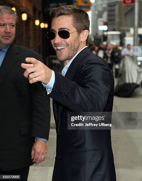 Actor Jake Gyllenhaal visits "Late Show With David Letterman" at the Ed Sullivan Theater on May 24, 2010 in New York City.
