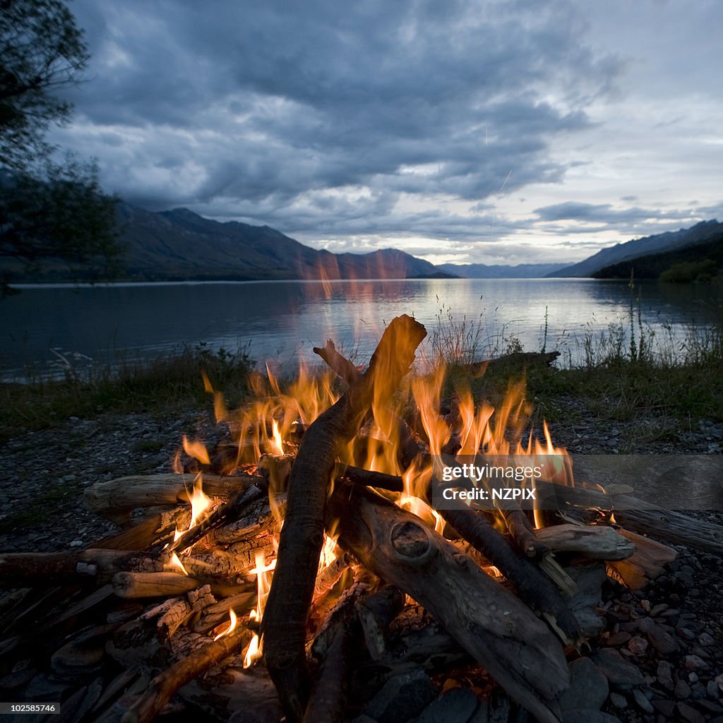 Campfire, Kinloch, Lake Wakatipu, NZ