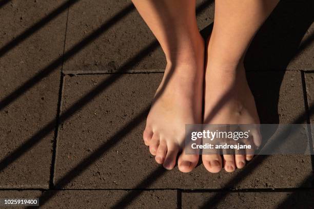 42 Teen Girls Bare Feet Stock Photos High Res Pictures And Images 42-teen-girls-bare-feet-stock-photos-high-res-pictures-and-images