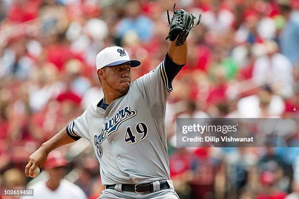 Starting pitcher Yovani Gallardo of the Milwaukee Brewers throws against the St. Louis Cardinals at Busch Stadium on July 4, 2010 in St. Louis,...