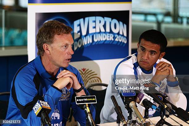 Everton FC manager David Moyes talks to the media as Tim Cahill looks on during an Everton FC press conference at ANZ Stadium on July 5, 2010 in...