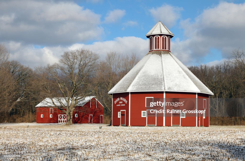 Door Prairie Rond Barn (1882) in a winter landscape with snow