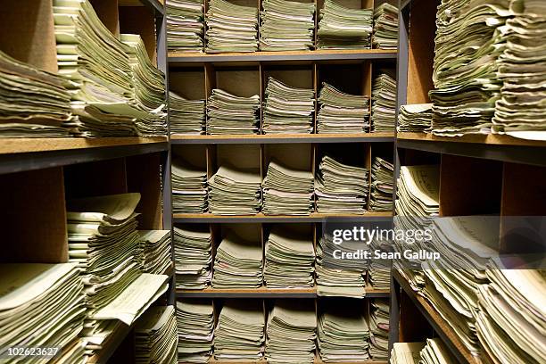 Law Paper Files Stack Stack Of Legal Files Photos and Premium High Res Pictures - Getty Images