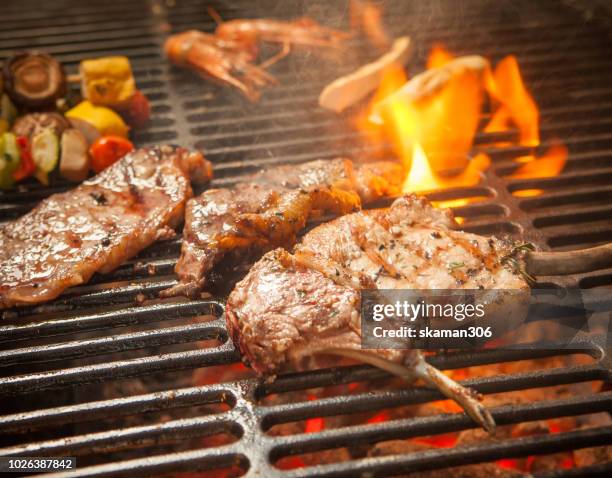 grilled rack lamb steak on  grills plate - lamb cutlets bildbanksfoton och bilder