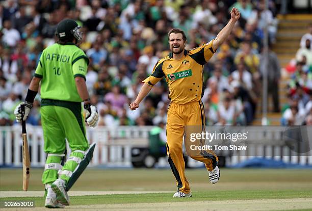 Dirk Nannes of Australia celebrates taking the wicket of Shahid Afridi of Pakistan during the International Twenty20 match between Pakistan and...