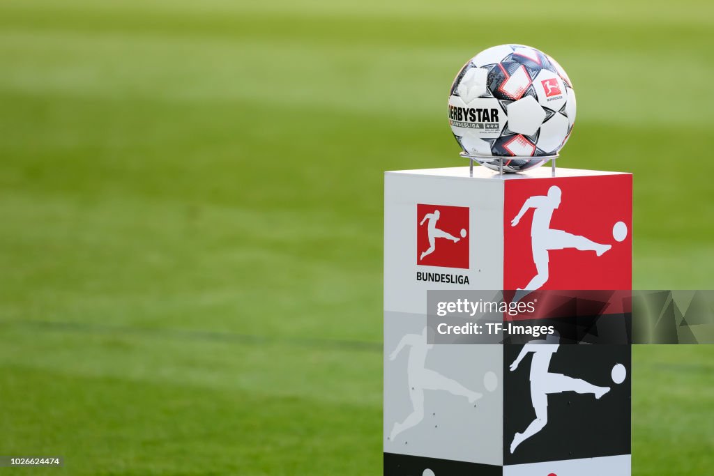 Fortuna Duesseldorf v FC Augsburg - Bundesliga
