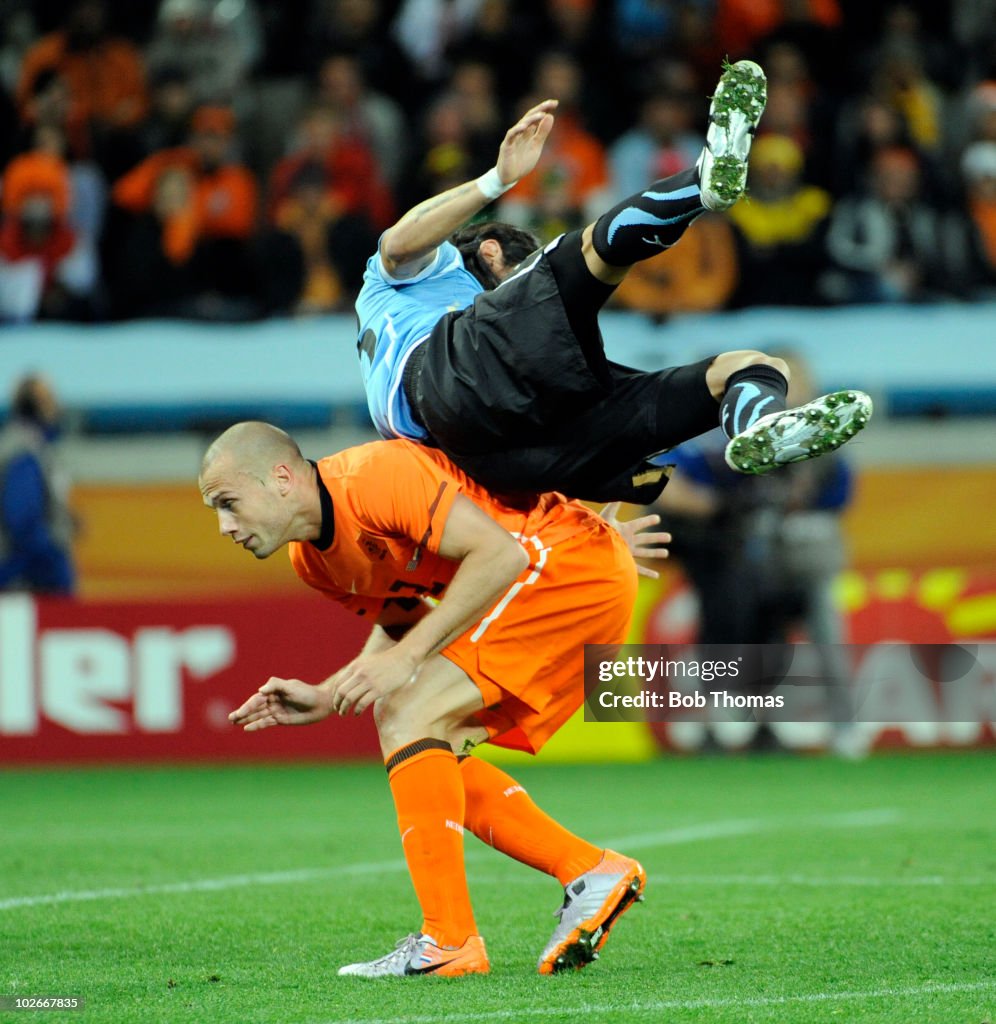 Uruguay v Netherlands: 2010 FIFA World Cup - Semi Final