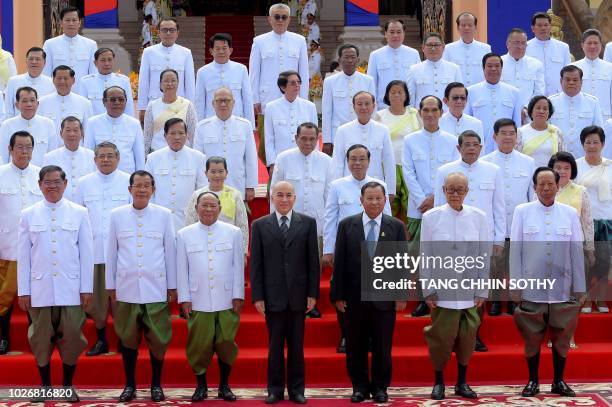 Cambodian King Norodom Sihamoni with Heng Samrin , President of the National Assembly, Prime Minister Hun Sen , Sar Kheng Minister of Interior, Say...