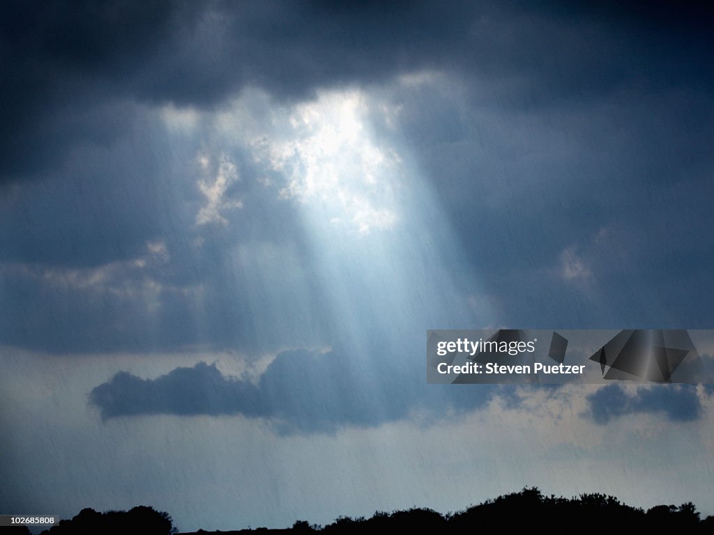 Ray Coming Back Rays Of Sunlight Through Clouds