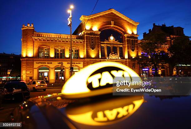 Batthyany 25 Batthyany Square Stock Photos, High-Res Pictures, and Images - Getty ...