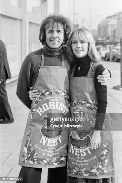 Richard O'Sullivan and Tessa Wyatt pose for the photocall for the ITV sitcom 'Robin's Nest, 4th January 1977.