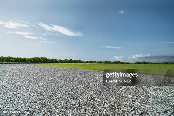 road background - gravel stock pictures, royalty-free photos & images