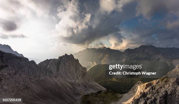 österreich tirol - nordkette innsbruck - karwendel mountains 個照片及圖片檔