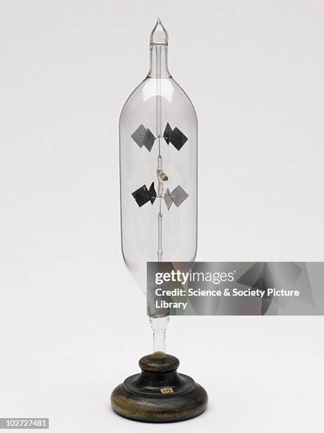 Vanes Radiometer Radiometers Photos and Premium High Res Pictures - Getty Images