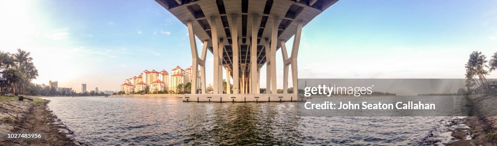 Singapore The Merdeka Bridge High-Res Stock Photo - Getty Images