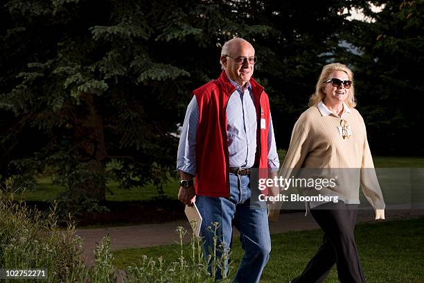 Marshall Rose, chairman of the real estate development firm Georgetown Group Inc., left, and his wife actress Candice Bergen arrive for morning...