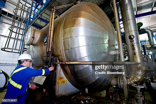 60 Devon Energy Corp Stock Photos, High-Res Pictures, and Images ...
