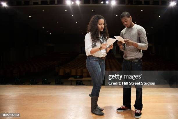 students rehearsing onstage - young african american actresses fotografías e imágenes de stock